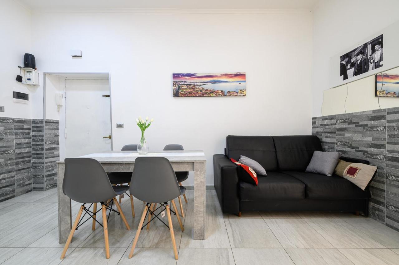 Manu Family House Daire Napoli Dış mekan fotoğraf